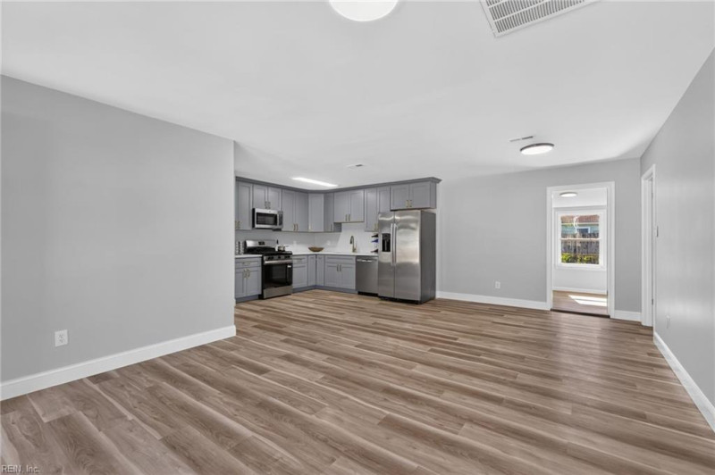 Photo 5 of 36 residential for sale in Hampton virginia