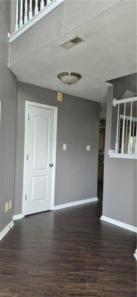 Photo 2 of 13 residential for sale in Chesapeake virginia