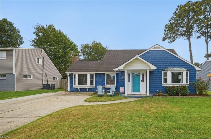Photo 3 of 46 residential for sale in Chesapeake virginia Photo 3 of 46 residential for sale in Chesapeake virginia