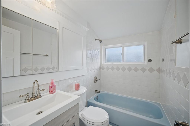 Photo 31 of 46 residential for sale in Chesapeake virginia Photo 31 of 46 residential for sale in Chesapeake virginia
