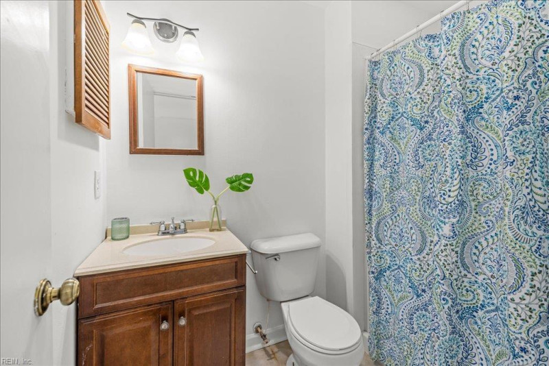 Photo 19 of 29 residential for sale in Virginia Beach virginia