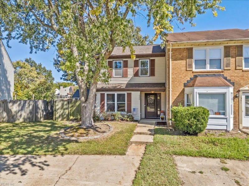 Photo 2 of 29 residential for sale in Virginia Beach virginia