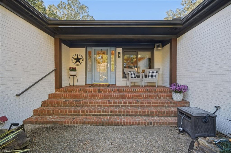 Photo 3 of 50 residential for sale in Chesapeake virginia Photo 3 of 50 residential for sale in Chesapeake virginia