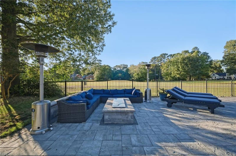 Photo 33 of 50 residential for sale in Chesapeake virginia Photo 33 of 50 residential for sale in Chesapeake virginia