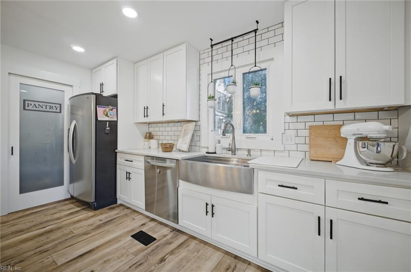 Photo 8 of 50 residential for sale in Chesapeake virginia Photo 8 of 50 residential for sale in Chesapeake virginia