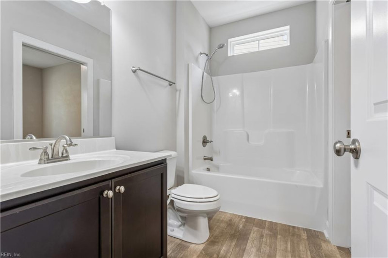 Photo 33 of 45 residential for sale in York County virginia