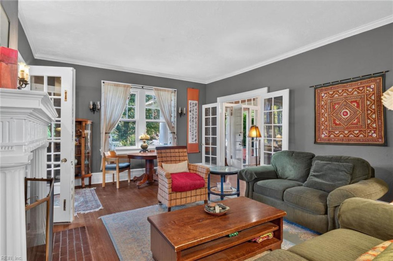 Photo 17 of 46 residential for sale in Norfolk virginia