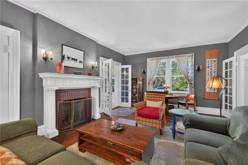 Photo 18 of 46 residential for sale in Norfolk virginia
