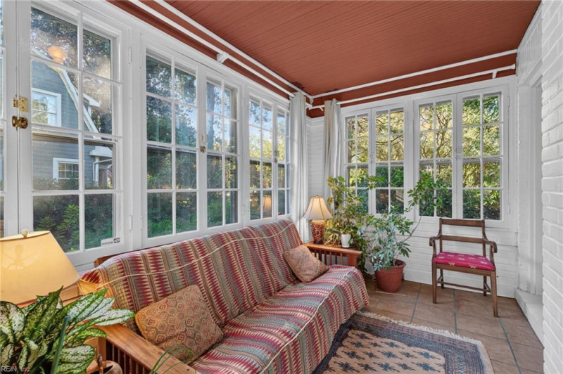 Photo 19 of 46 residential for sale in Norfolk virginia