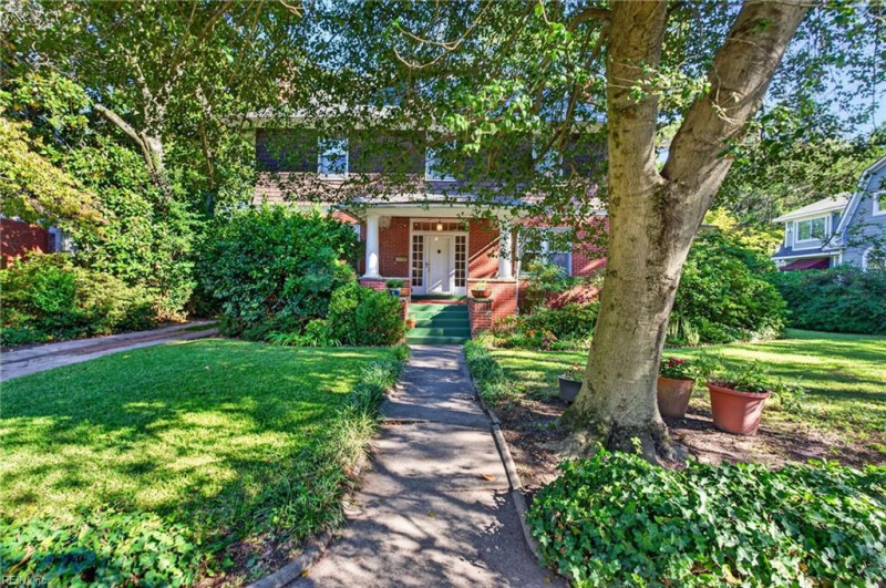 Photo 2 of 46 residential for sale in Norfolk virginia