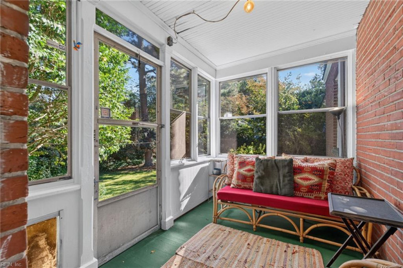 Photo 23 of 46 residential for sale in Norfolk virginia