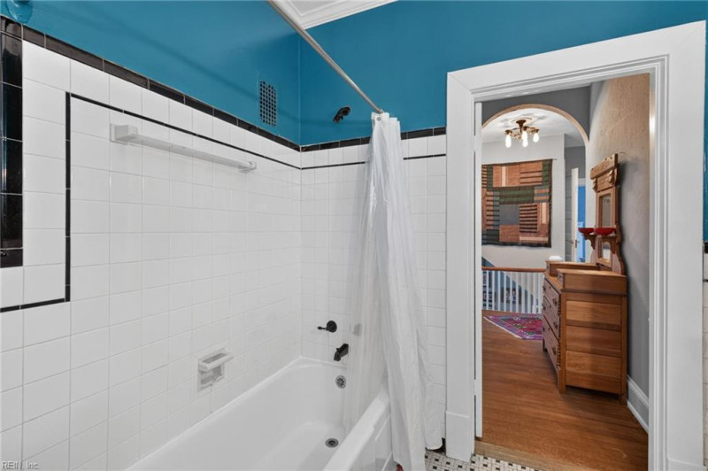 Photo 34 of 46 residential for sale in Norfolk virginia