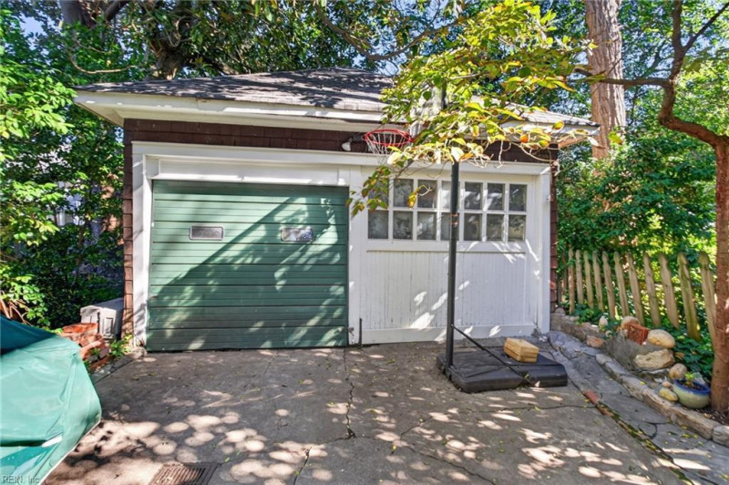 Photo 42 of 46 residential for sale in Norfolk virginia