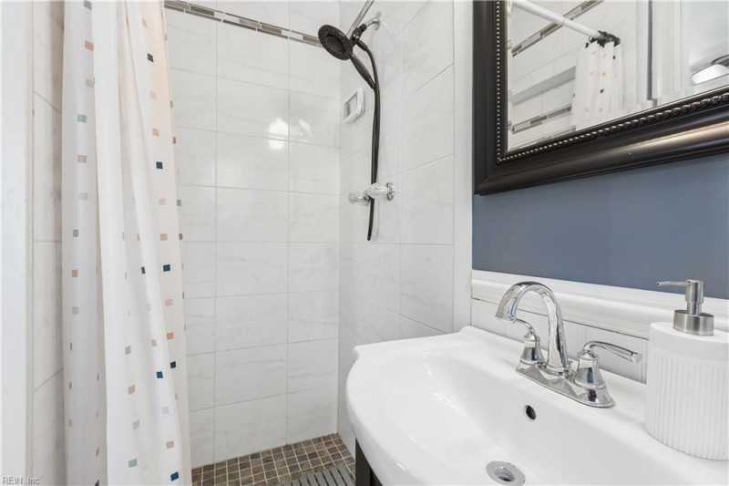 Photo 27 of 41 residential for sale in Virginia Beach virginia