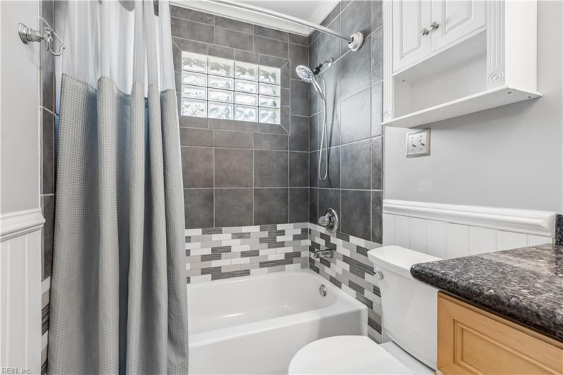 Photo 31 of 41 residential for sale in Virginia Beach virginia