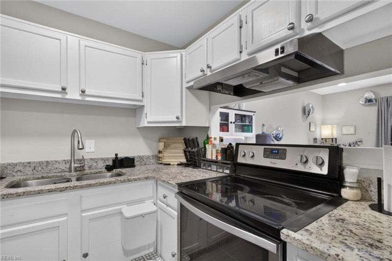 Photo 10 of 24 residential for sale in Newport News virginia