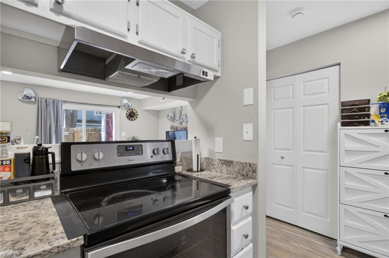 Photo 11 of 24 residential for sale in Newport News virginia