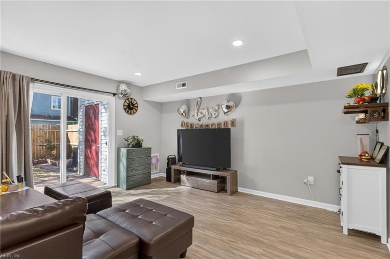 Photo 7 of 24 residential for sale in Newport News virginia