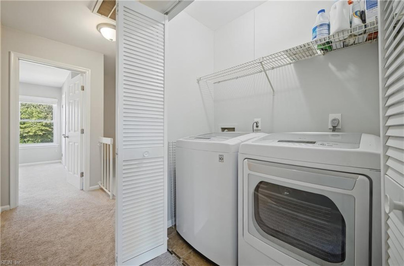 Photo 17 of 31 residential for sale in Virginia Beach virginia