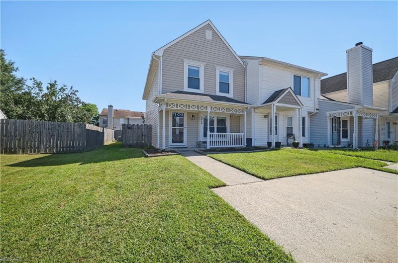 Photo 2 of 31 residential for sale in Virginia Beach virginia