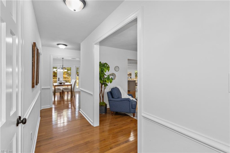 Photo 10 of 37 residential for sale in Virginia Beach virginia