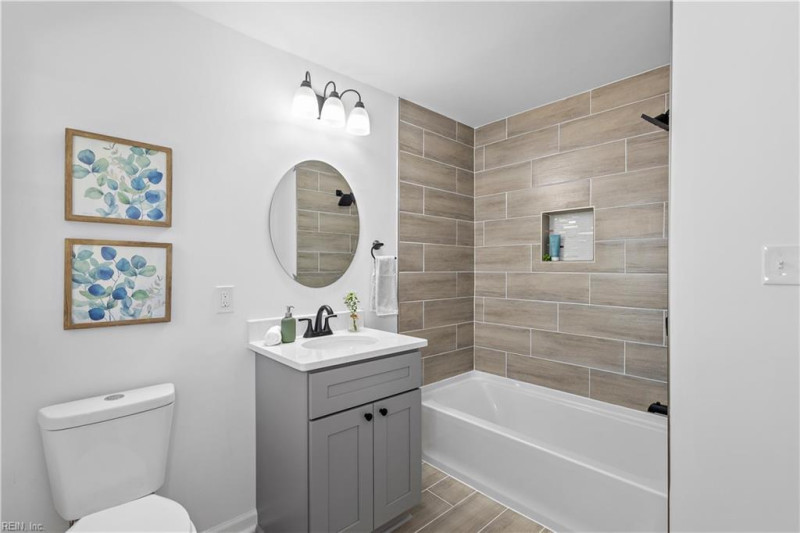 Photo 15 of 37 residential for sale in Virginia Beach virginia