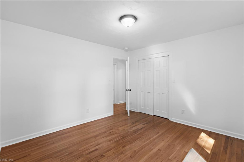 Photo 19 of 37 residential for sale in Virginia Beach virginia