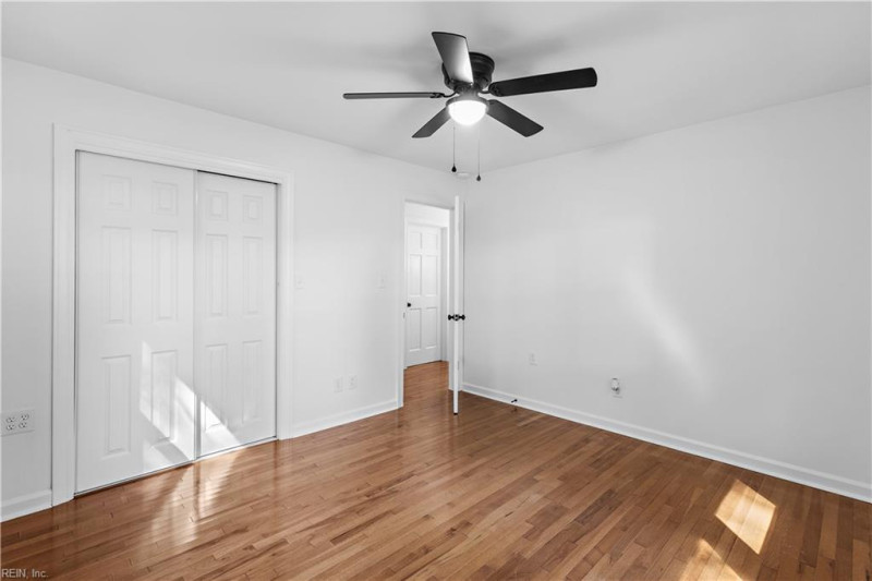 Photo 21 of 37 residential for sale in Virginia Beach virginia