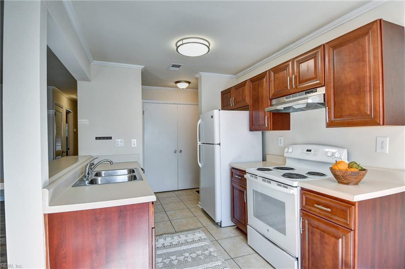 Photo 18 of 37 residential for sale in Virginia Beach virginia