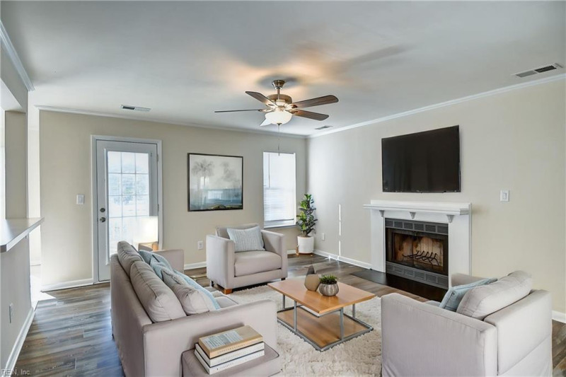 Photo 2 of 37 residential for sale in Virginia Beach virginia