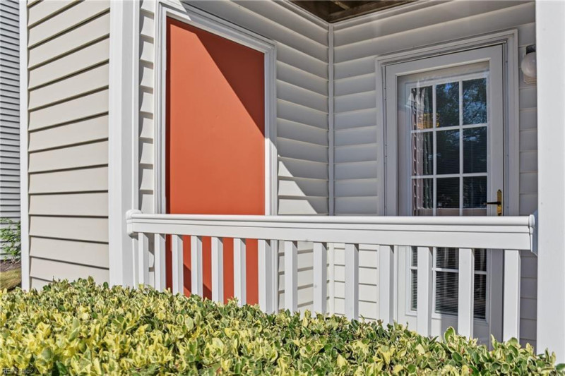 Photo 5 of 37 residential for sale in Virginia Beach virginia
