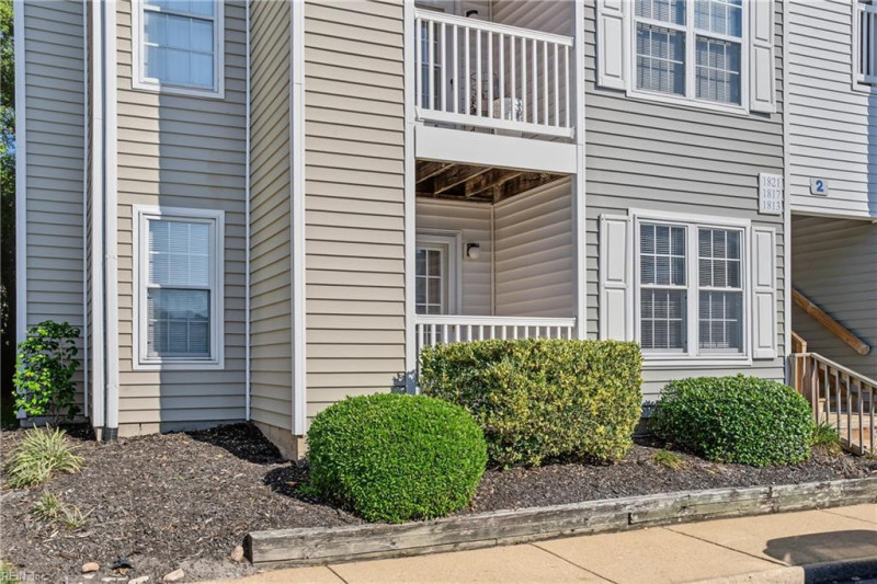 Photo 7 of 37 residential for sale in Virginia Beach virginia