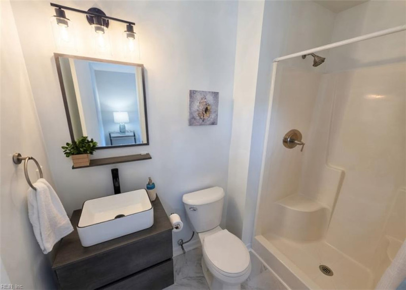Photo 10 of 22 residential for sale in Virginia Beach virginia