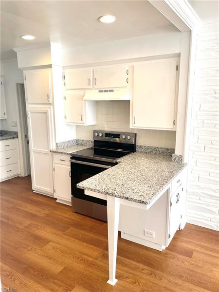 Photo 11 of 47 residential for sale in Chesapeake virginia Photo 11 of 47 residential for sale in Chesapeake virginia