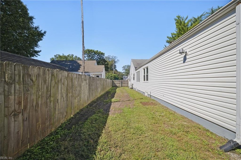 Photo 38 of 47 residential for sale in Chesapeake virginia Photo 38 of 47 residential for sale in Chesapeake virginia
