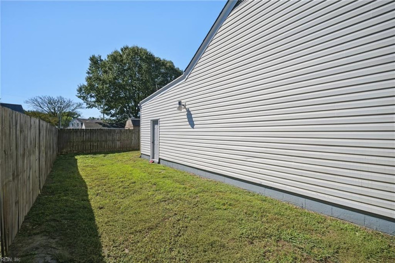Photo 39 of 47 residential for sale in Chesapeake virginia Photo 39 of 47 residential for sale in Chesapeake virginia
