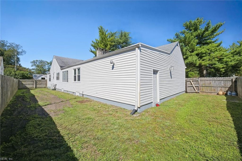 Photo 40 of 47 residential for sale in Chesapeake virginia Photo 40 of 47 residential for sale in Chesapeake virginia