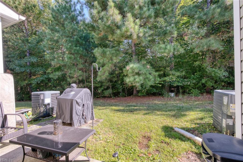 Photo 15 of 17 residential for sale in James City County virginia