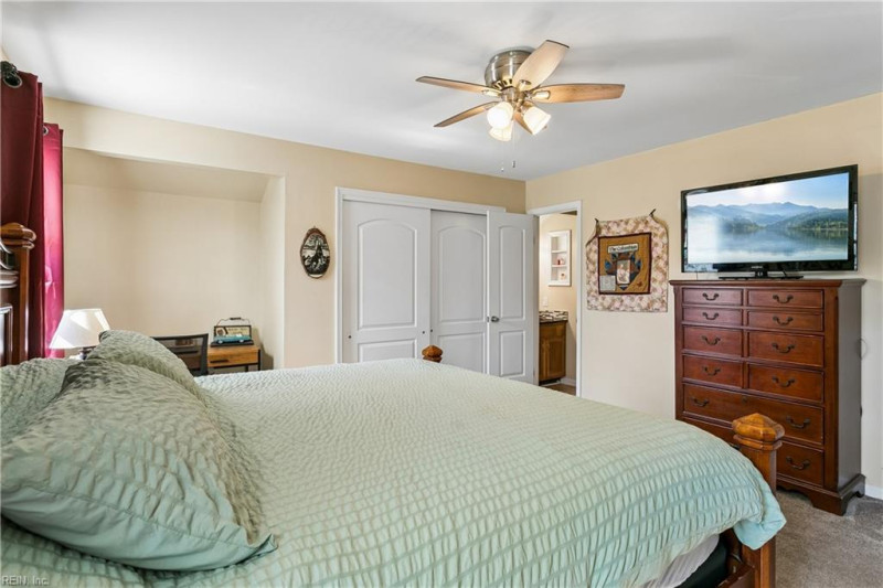 Photo 23 of 41 residential for sale in Newport News virginia