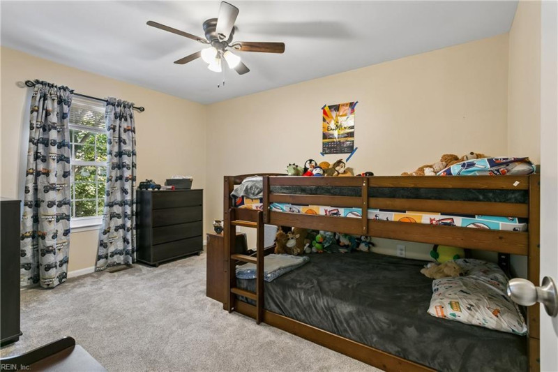 Photo 25 of 41 residential for sale in Newport News virginia