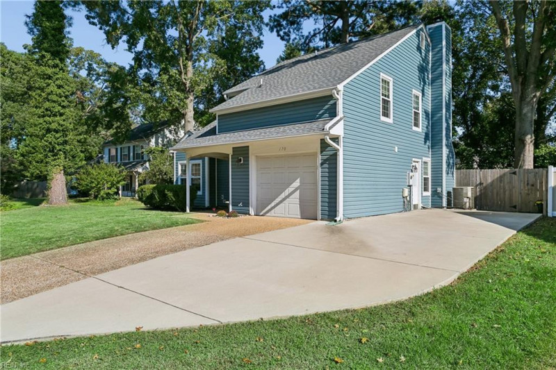 Photo 3 of 41 residential for sale in Newport News virginia