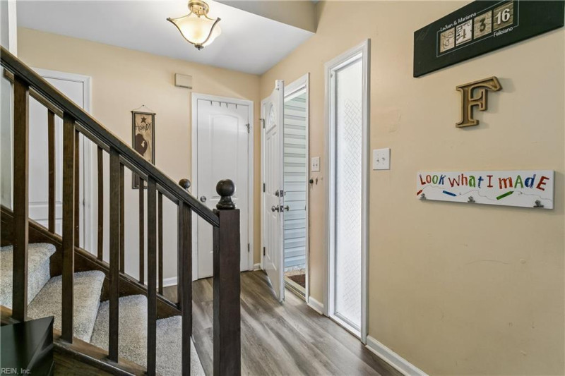Photo 5 of 41 residential for sale in Newport News virginia