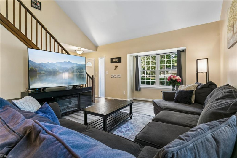 Photo 7 of 41 residential for sale in Newport News virginia