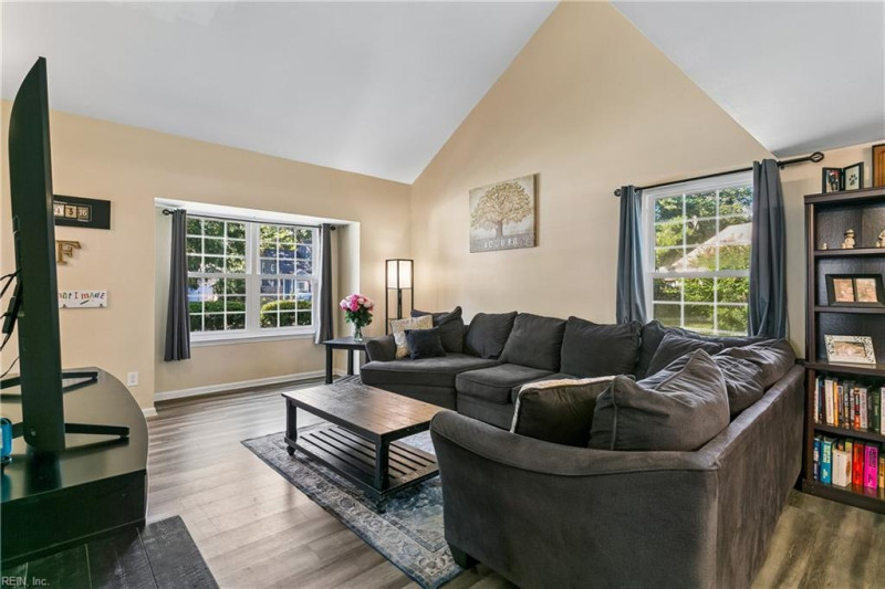 Photo 8 of 41 residential for sale in Newport News virginia