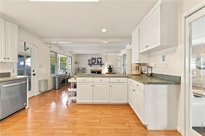 Photo 11 of 42 residential for sale in Norfolk virginia Photo 11 of 42 residential for sale in Norfolk virginia