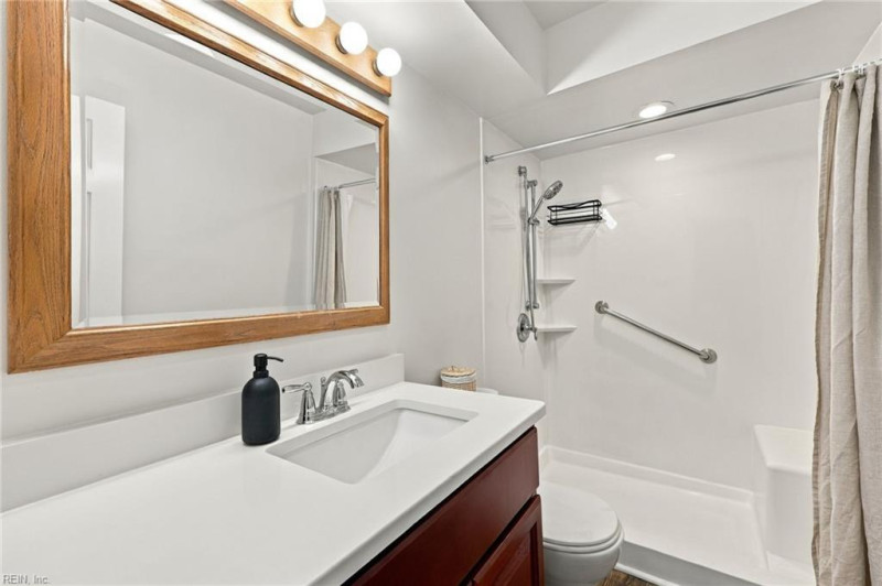 Photo 23 of 42 residential for sale in Norfolk virginia Photo 23 of 42 residential for sale in Norfolk virginia