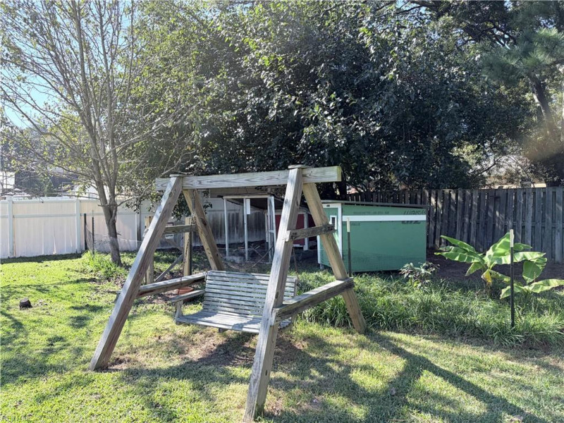 Photo 23 of 36 residential for sale in Portsmouth virginia