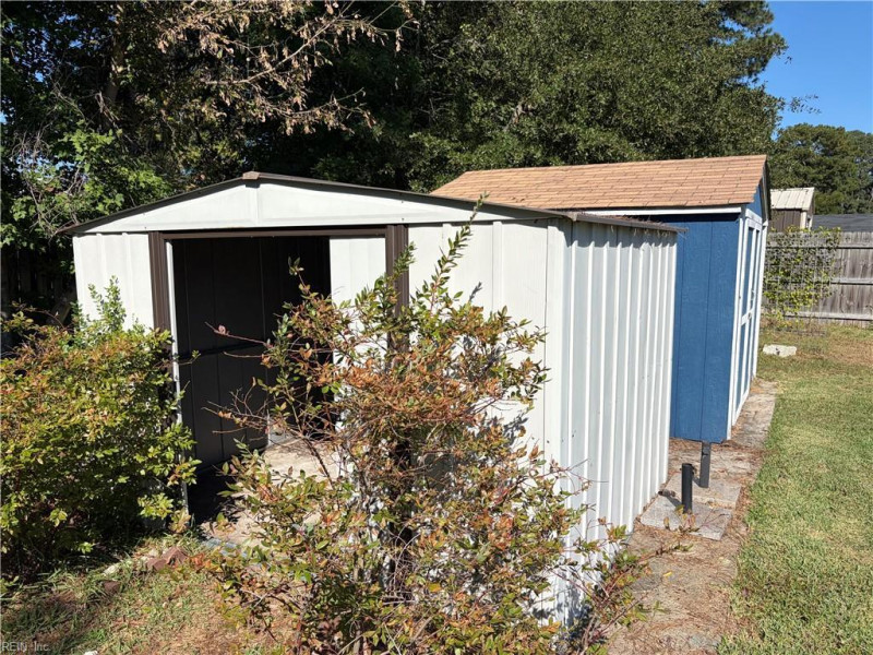 Photo 24 of 36 residential for sale in Portsmouth virginia