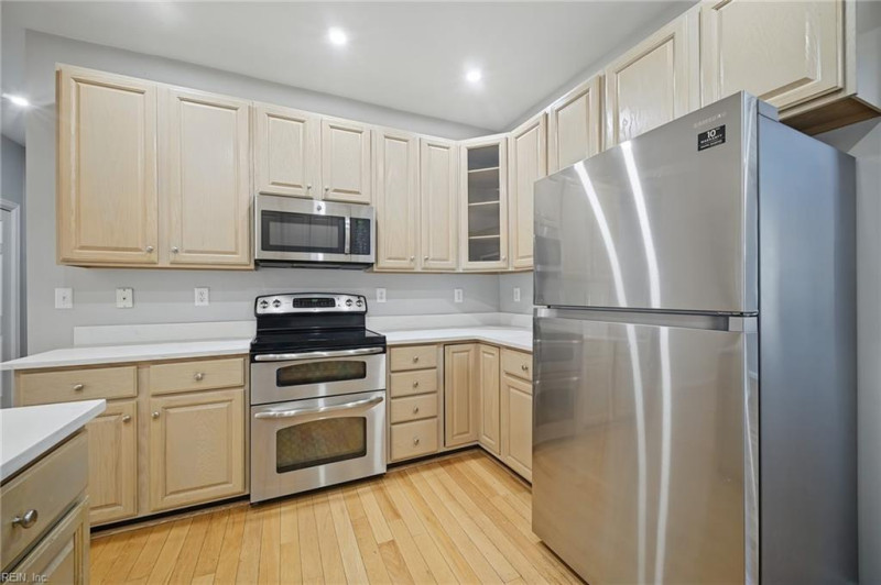 Photo 18 of 50 residential for sale in Virginia Beach virginia