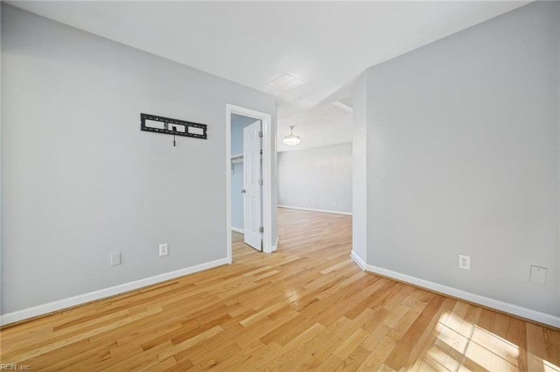 Photo 29 of 50 residential for sale in Virginia Beach virginia